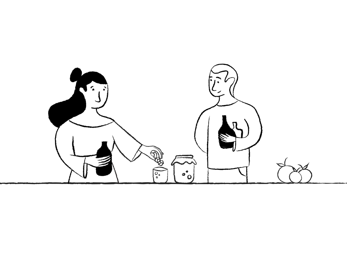 Darwing of a man and a woman holding bottles smiling. The woman is putting ice cubes in a glass